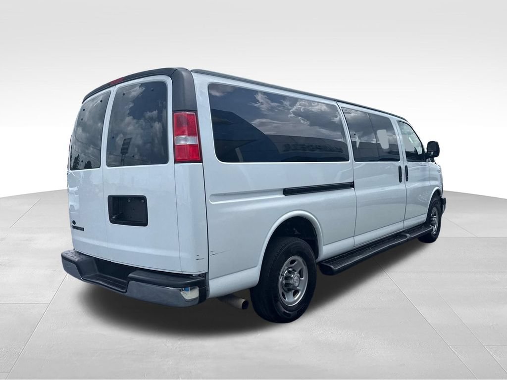 Used 2019 Chevrolet Express 3500 LT w/ LT Preferred Equipment Group RWD image 12