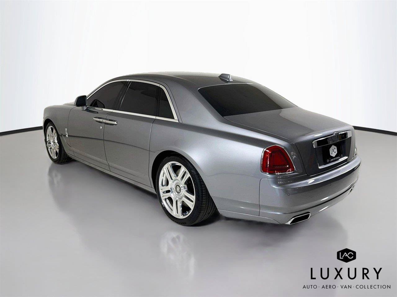 Used 2019 Rolls-Royce Ghost RWD image 7