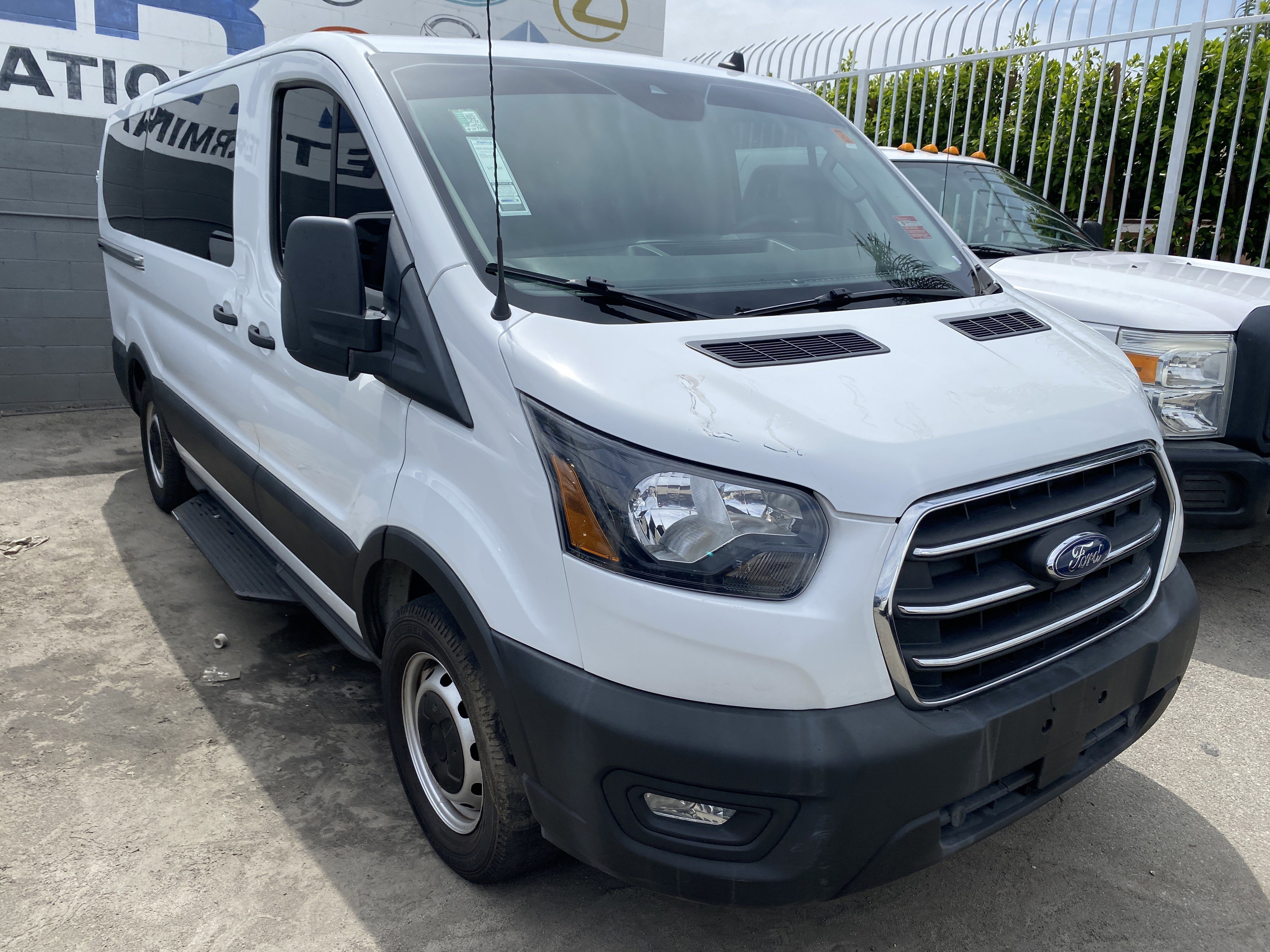 Used 2020 Ford Transit 150 XL RWD image 9