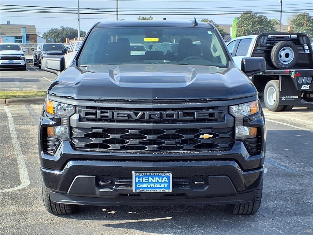 New 2026 Chevrolet Silverado 1500 Custom video 2