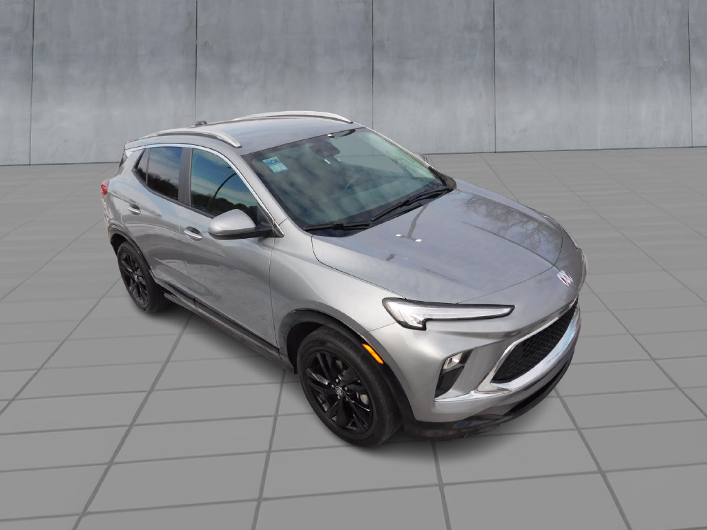 Used 2024 Buick Encore GX Sport Touring w/ Comfort Package FWD image 2