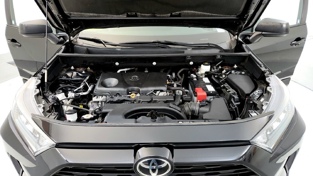 Certified 2021 Toyota RAV4 LE AWD/4WD image 15