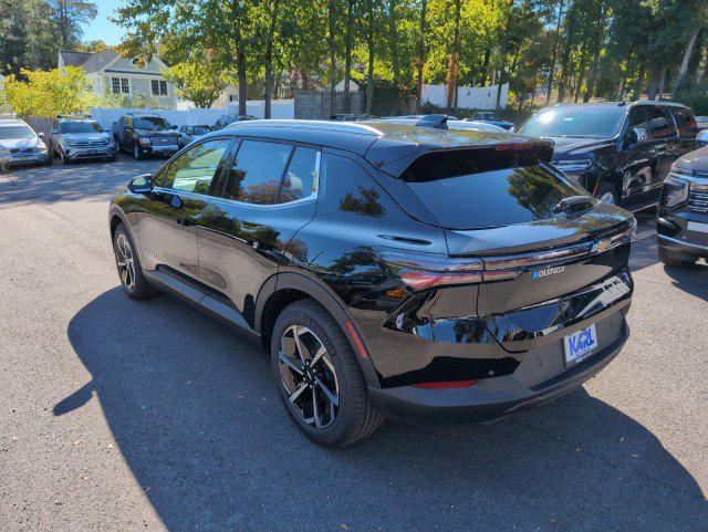 New 2026 Chevrolet Equinox EV LT image 8