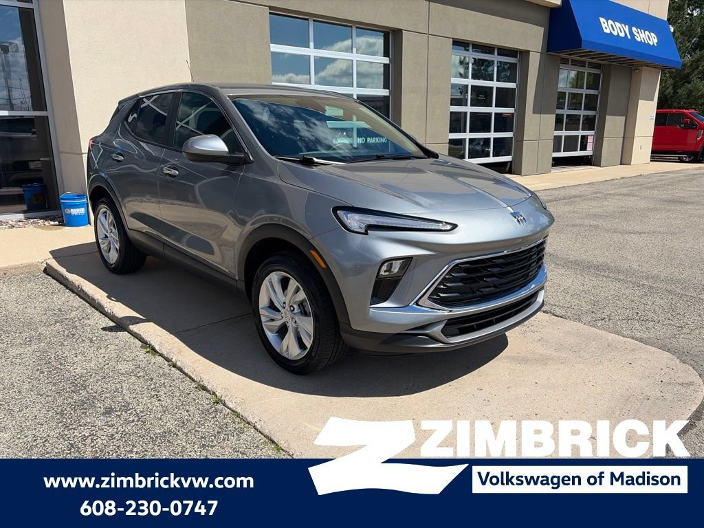 Used 2024 Buick Encore GX Preferred AWD/4WD image 1