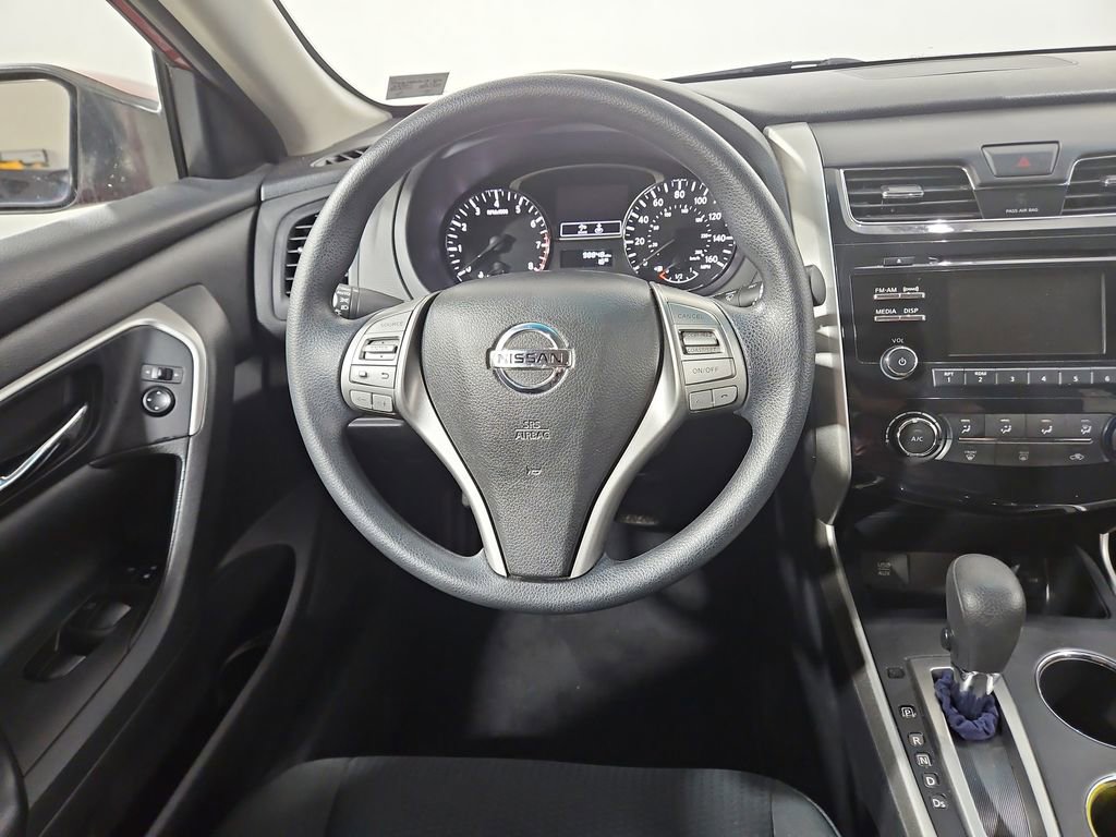 Used 2015 Nissan Altima 2.5 S w/ Special Edition Package FWD image 14