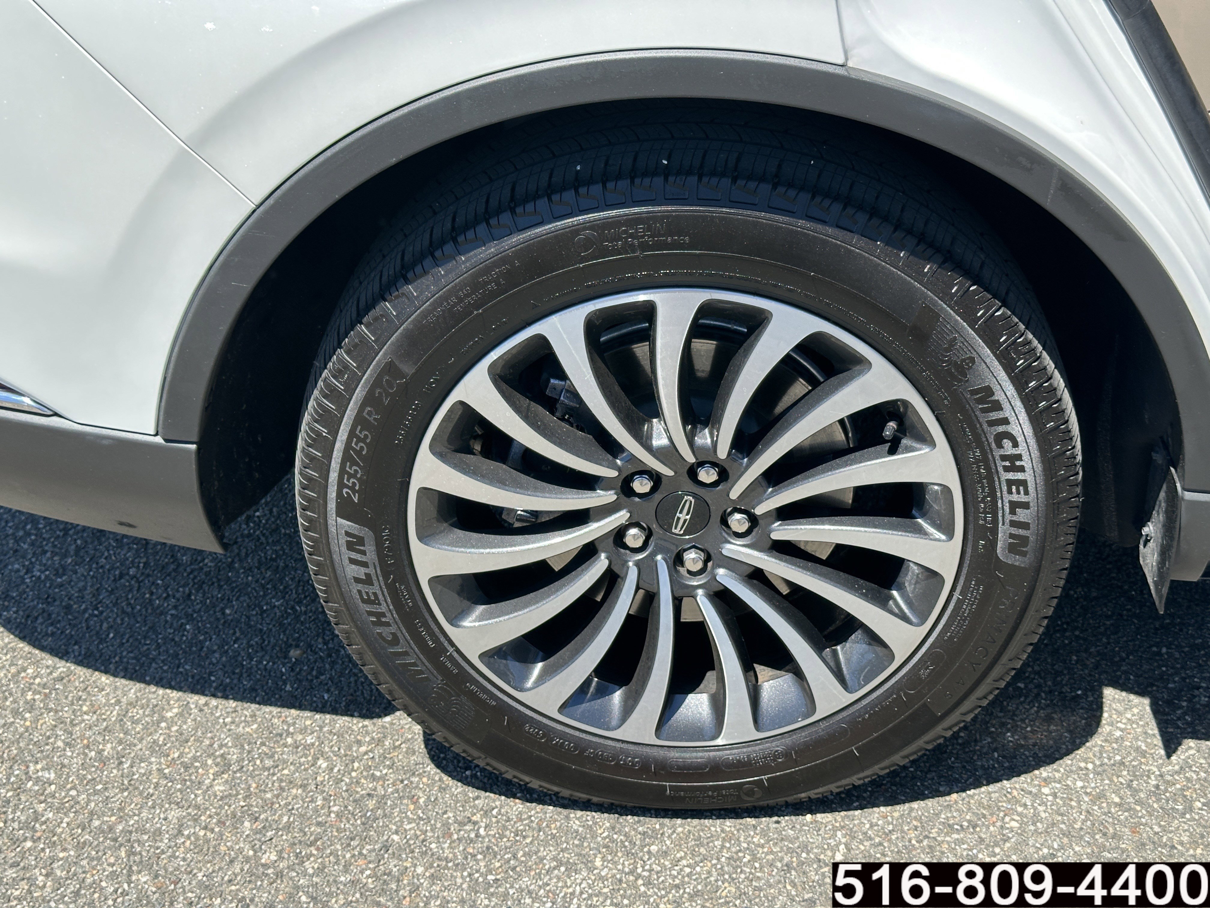 Used 2023 Lincoln Aviator Reserve w/ Elements Package Plus AWD/4WD image 12