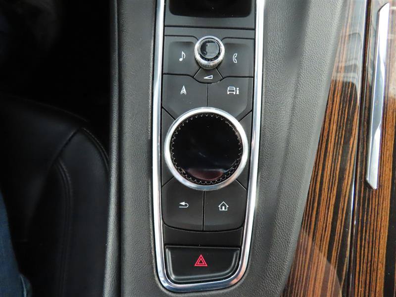 Used 2024 Cadillac Escalade ESV Luxury AWD/4WD image 32