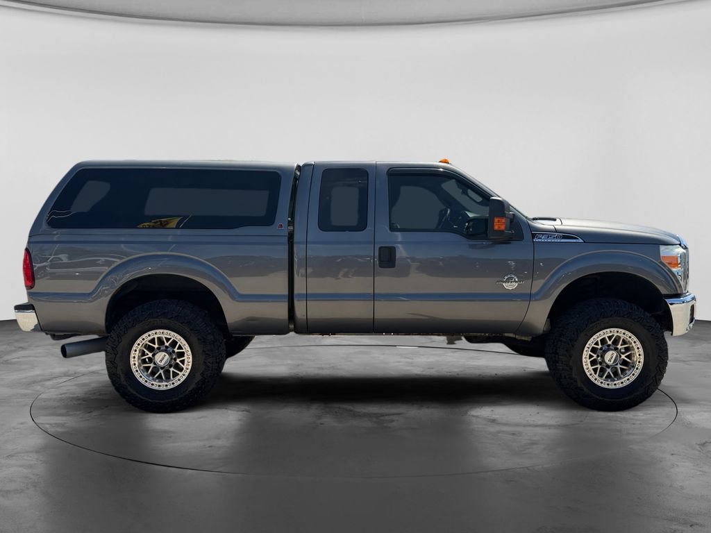 Used 2011 Ford F350 XLT w/ Snow Plow Prep Pkg AWD/4WD image 11