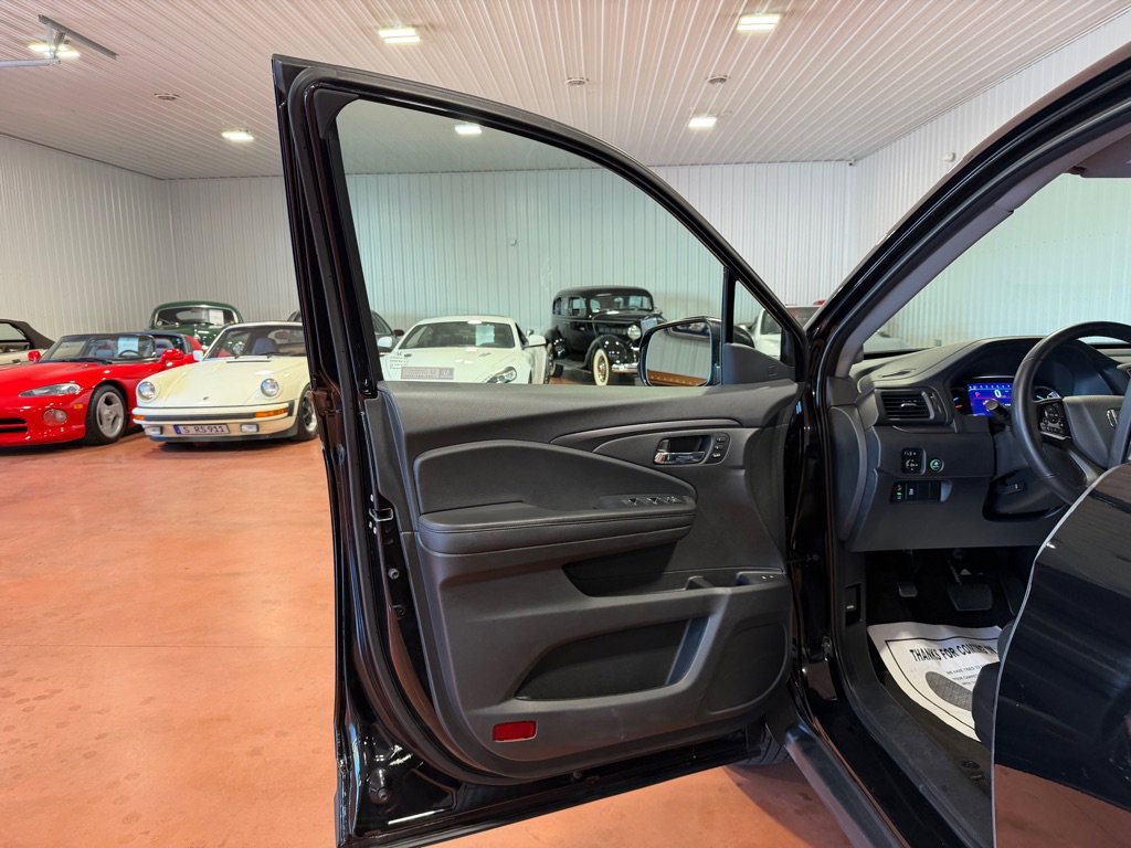 Used 2022 Honda Pilot Special Edition image 16