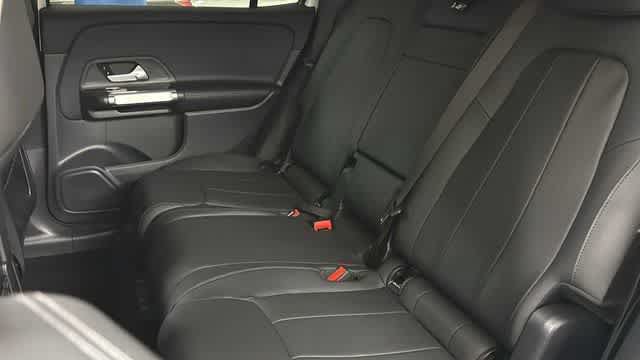 Certified 2026 Mercedes-Benz GLB 250 4MATIC image 32