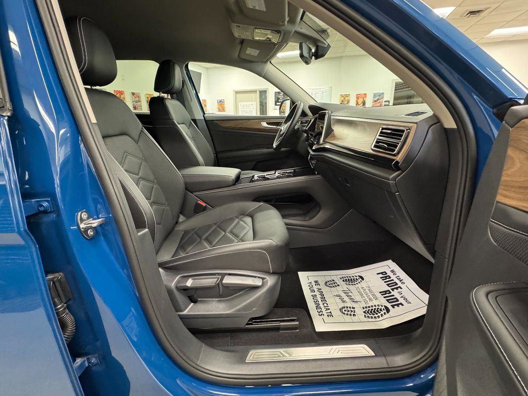 Used 2026 Volkswagen Atlas SE AWD/4WD image 15