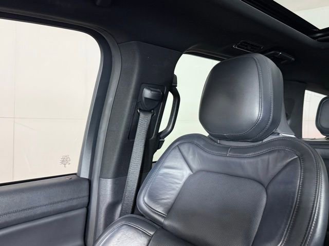 Used 2023 Lincoln Navigator Reserve image 15