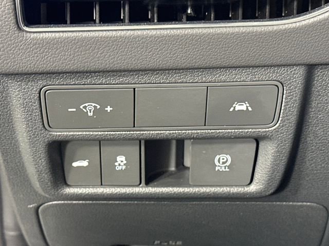 Used 2023 Hyundai Sonata Limited image 19