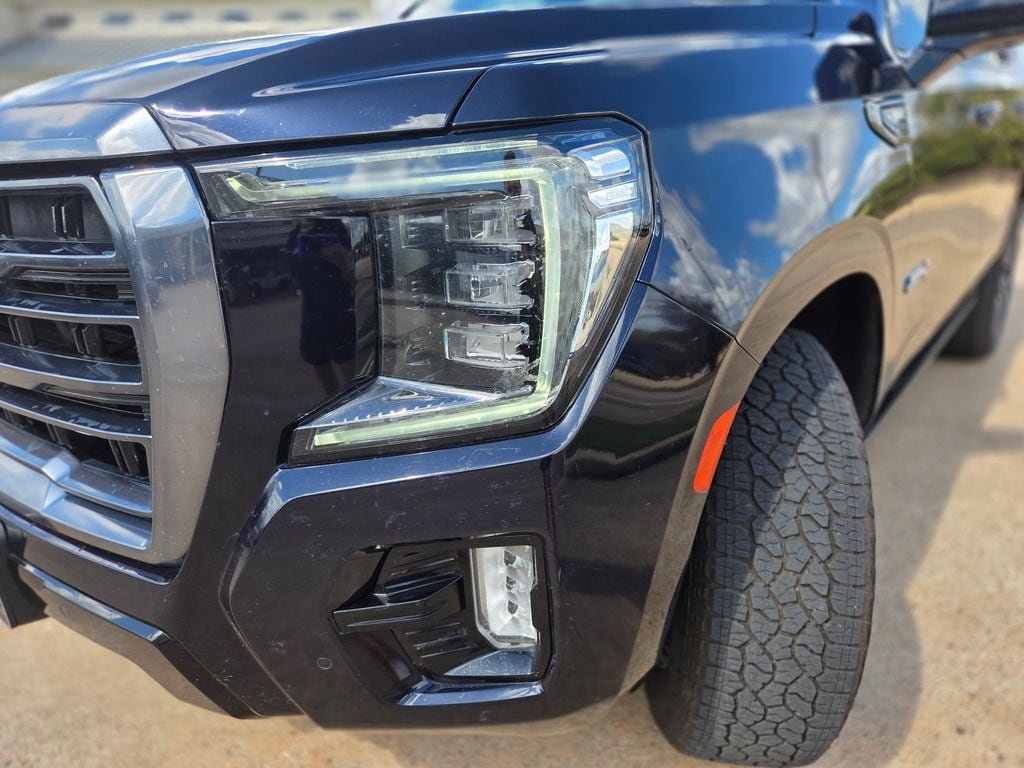 Used 2022 GMC Yukon AT4 AWD/4WD image 9
