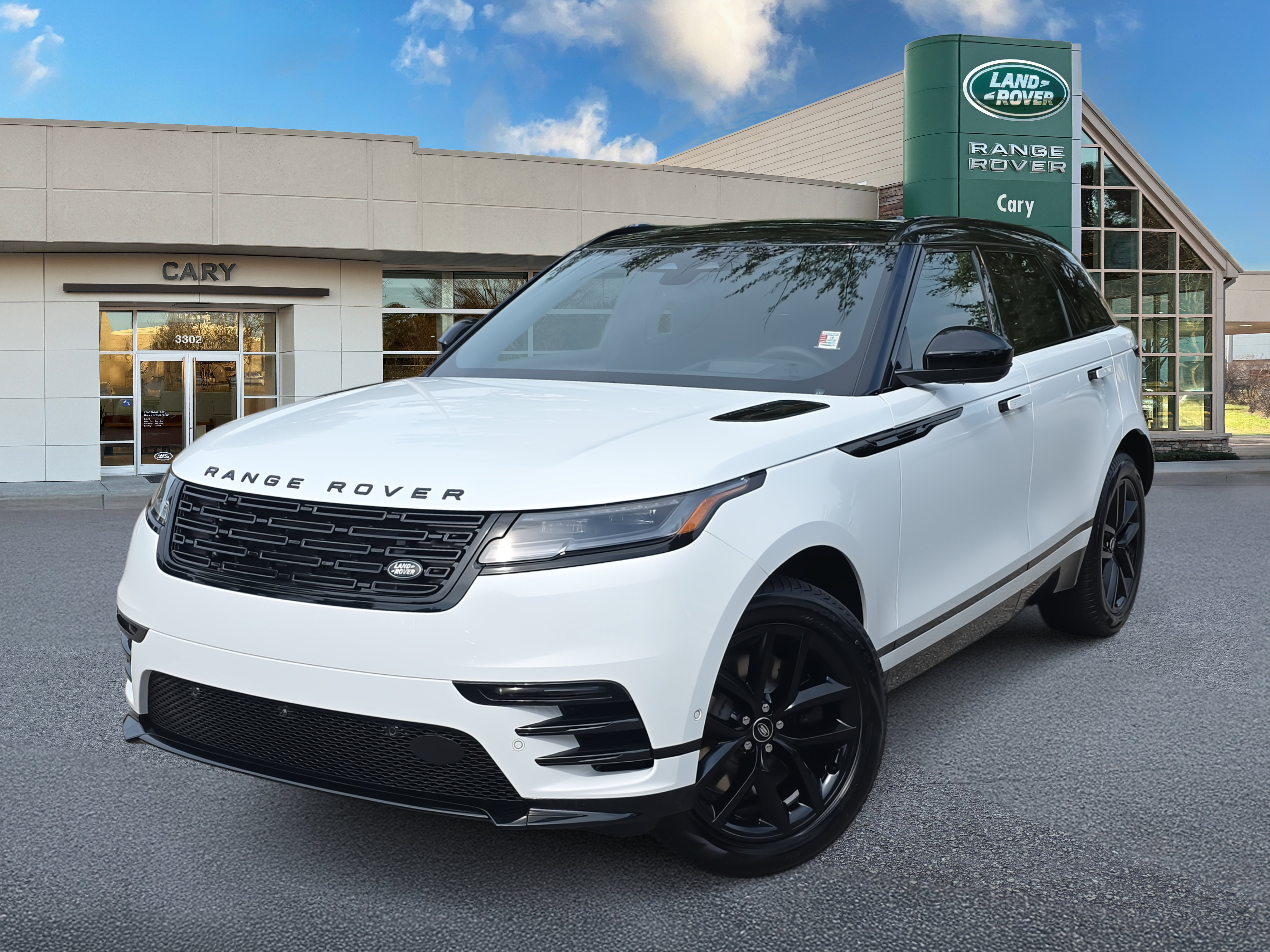 New 2026 Land Rover Range Rover Velar Dynamic SE image 1