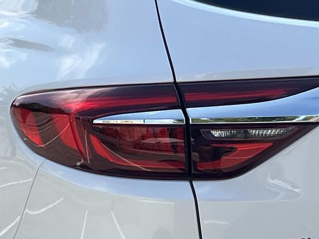Used 2018 Buick Enclave Premium w/ Experience Buick Package FWD image 10