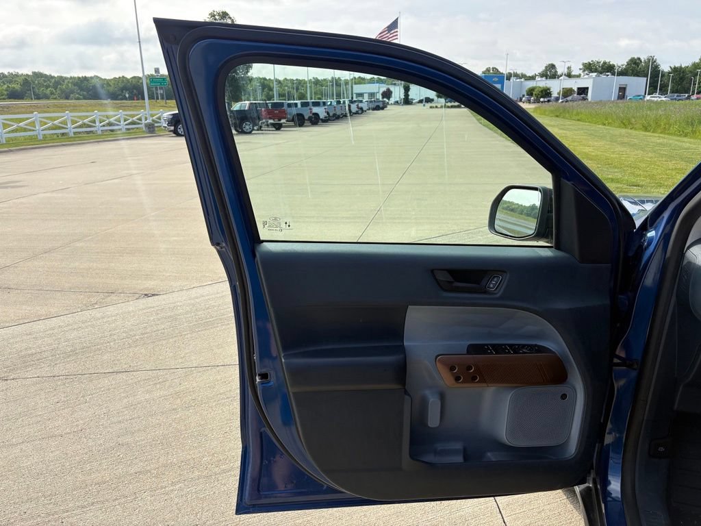 Used 2024 Ford Maverick Lariat FWD image 10