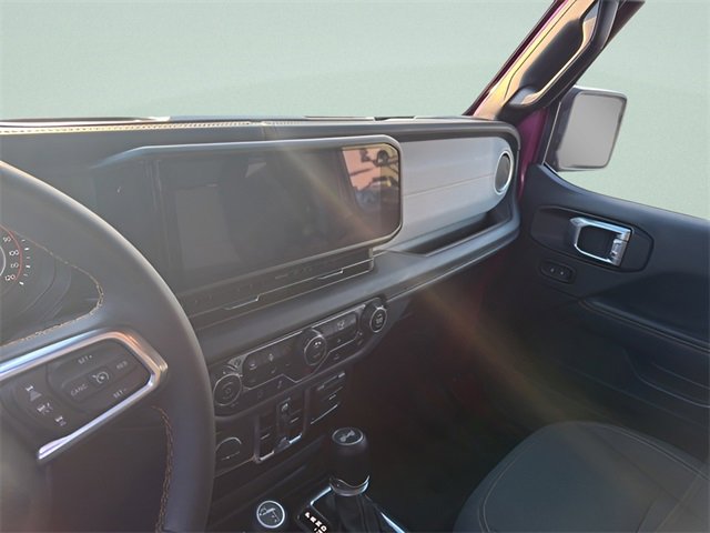 Used 2024 Jeep Wrangler Sahara w/ Technology Group image 12