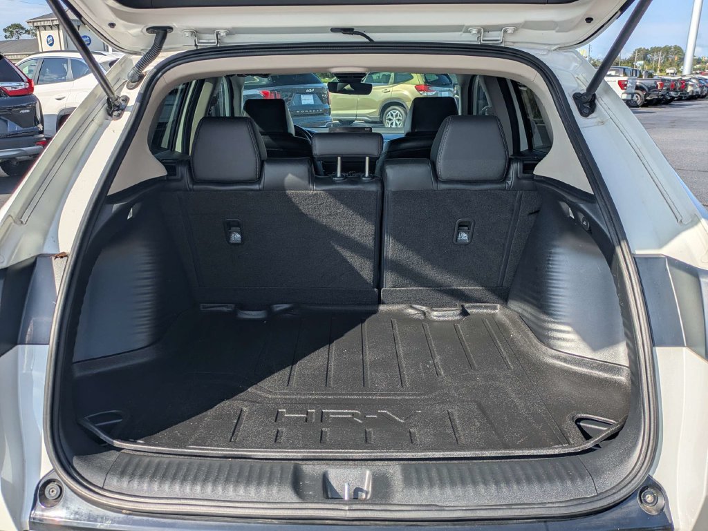 Used 2023 Honda HR-V EX-L image 14
