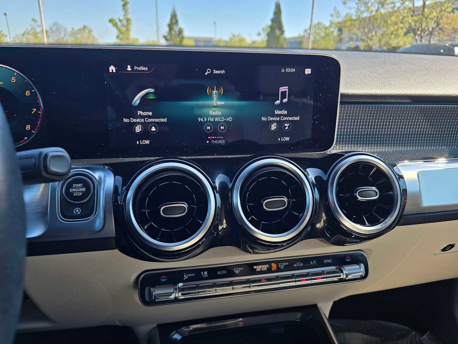 Used 2021 Mercedes-Benz GLB 250 4MATIC image 27