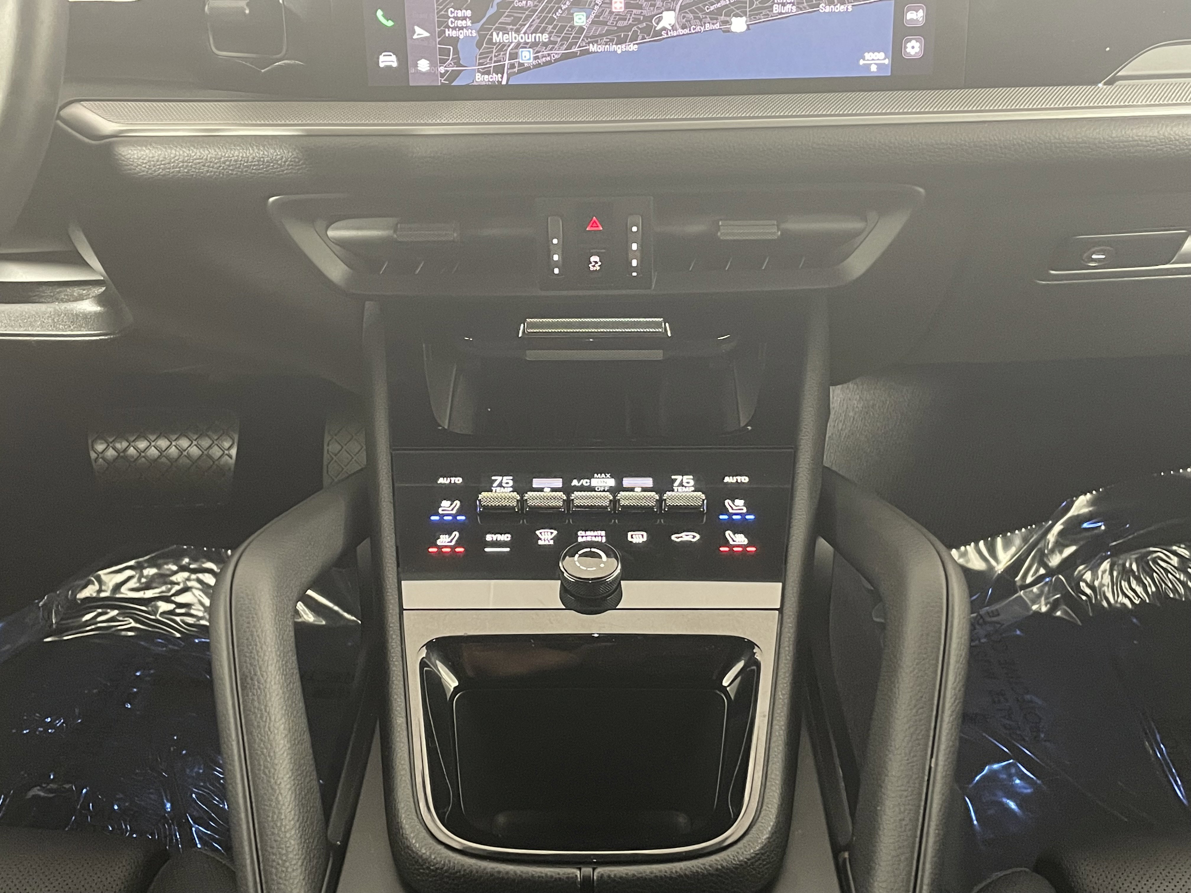 Used 2025 Porsche Cayenne image 20