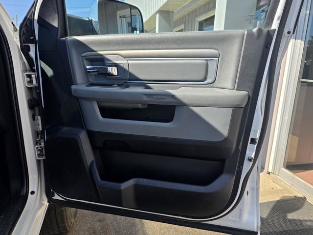 Used 2017 RAM 2500 SLT AWD/4WD image 28