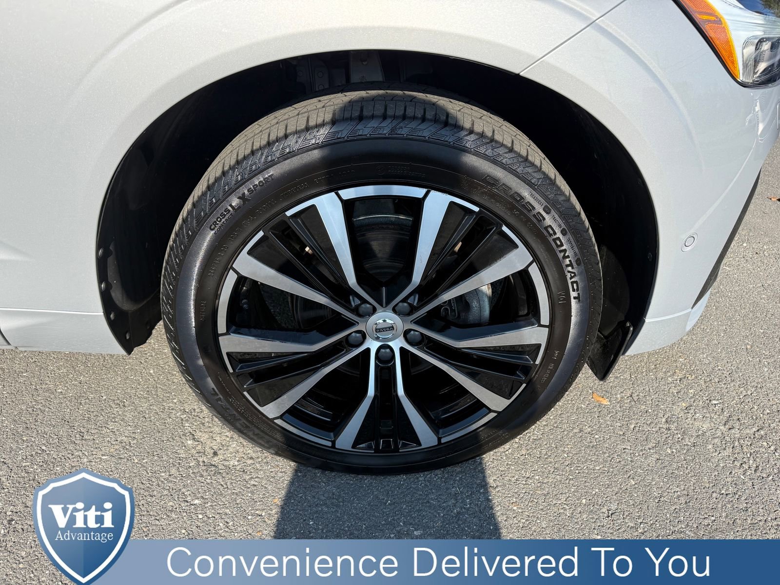 Certified 2023 Volvo XC60 B5 Plus w/ Climate Package AWD/4WD image 15