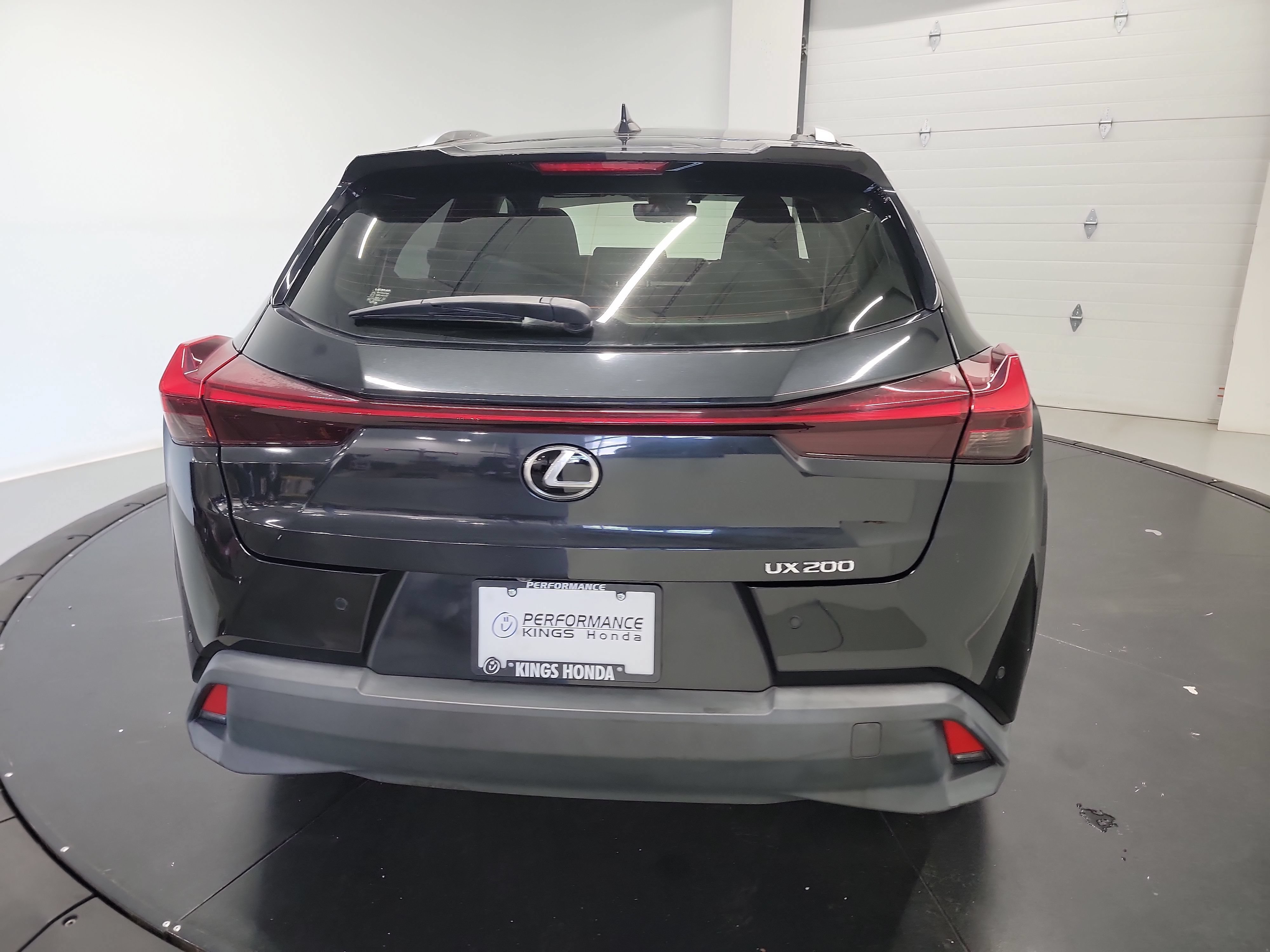Used 2022 Lexus UX 200 w/ Premium Package FWD image 8