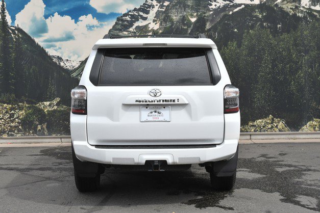 Certified 2024 Toyota 4Runner SR5 Premium w/ Moonroof Package AWD/4WD image 10