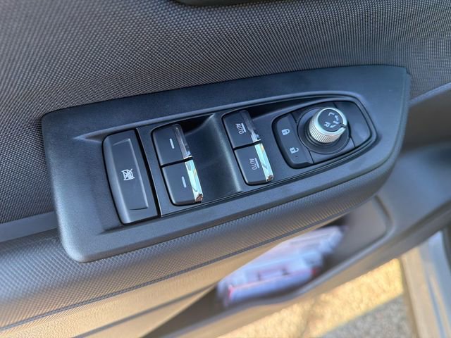 Used 2025 Subaru Forester Premium image 26