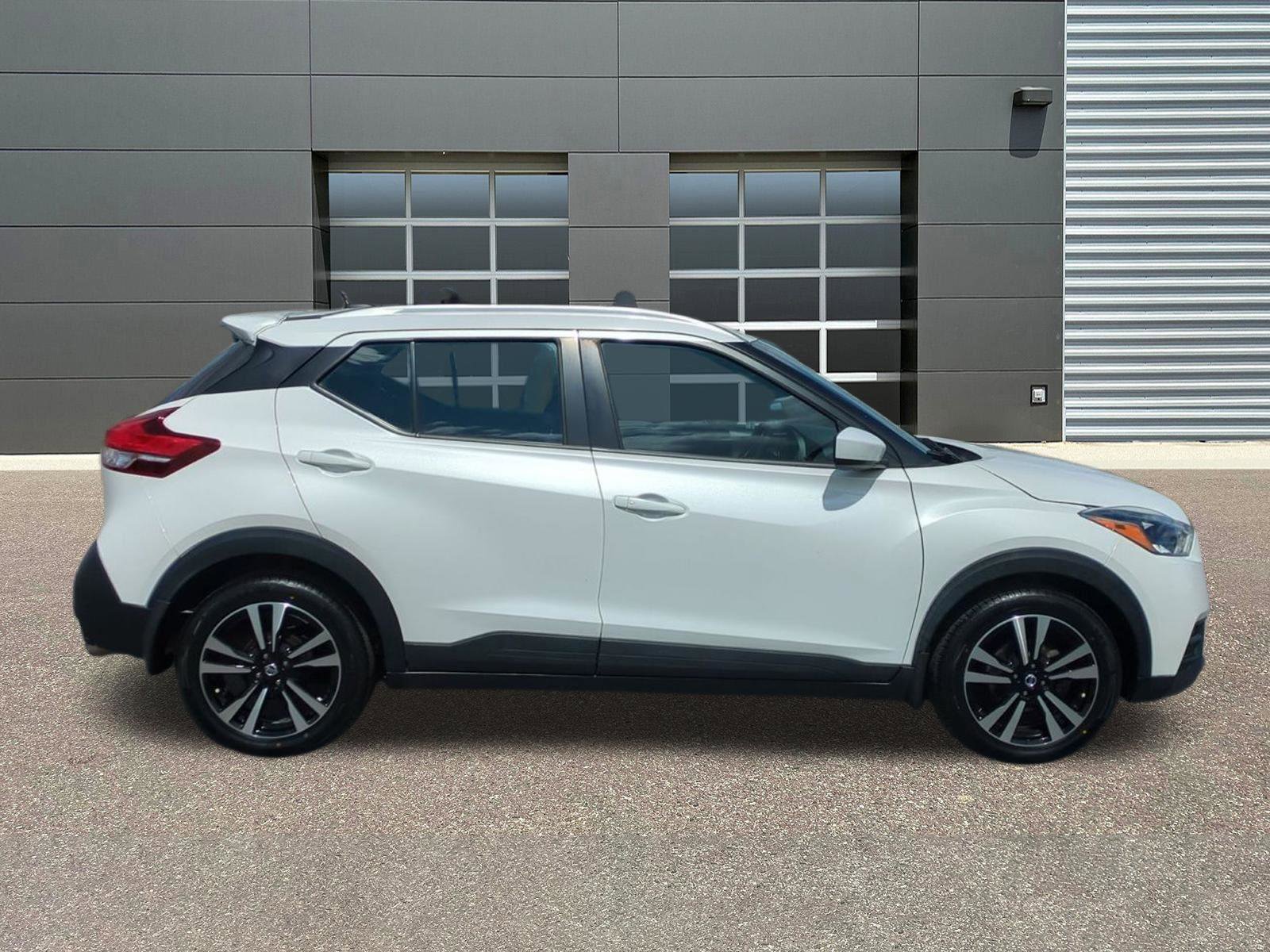 Used 2018 Nissan Kicks SV w/ Exterior Package image 8