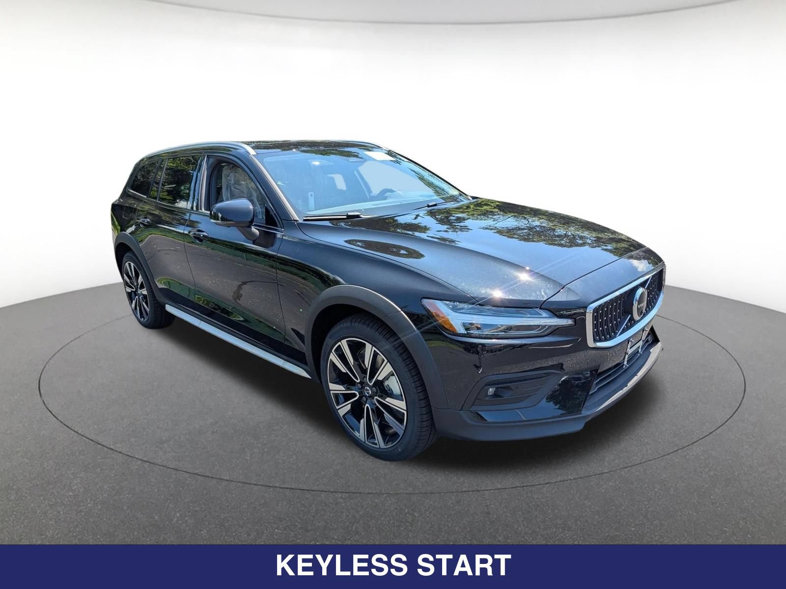 New 2026 Volvo V60 B5 Cross Country Ultra w/ Protection Package Premier AWD/4WD image 2