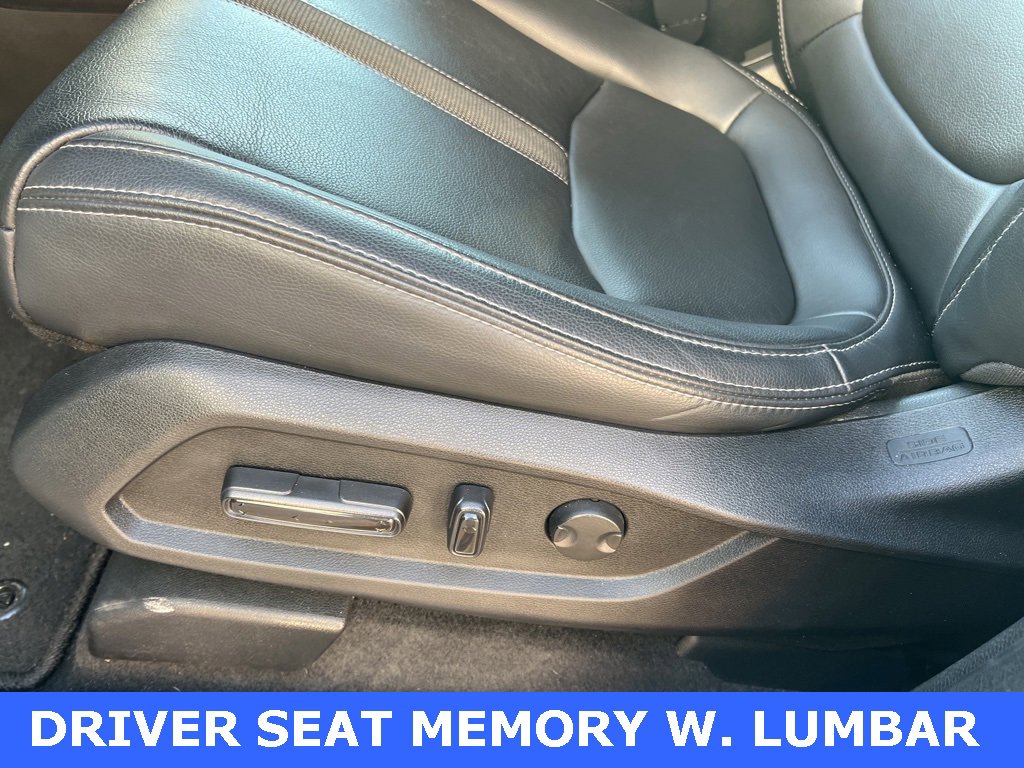 Used 2023 Honda Pilot Touring image 16