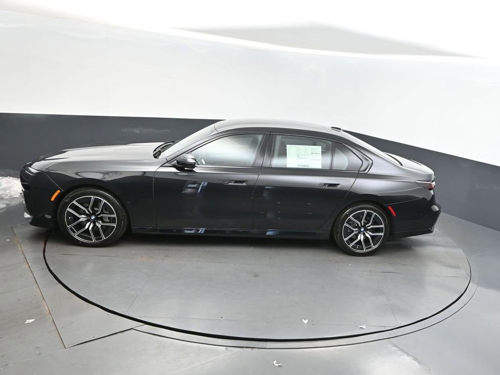 New 2026 BMW 740i xDrive w/ Executive Package image 15