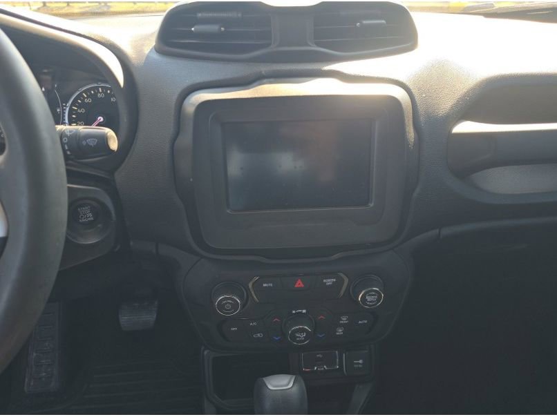 Used 2019 Jeep Renegade Latitude image 26