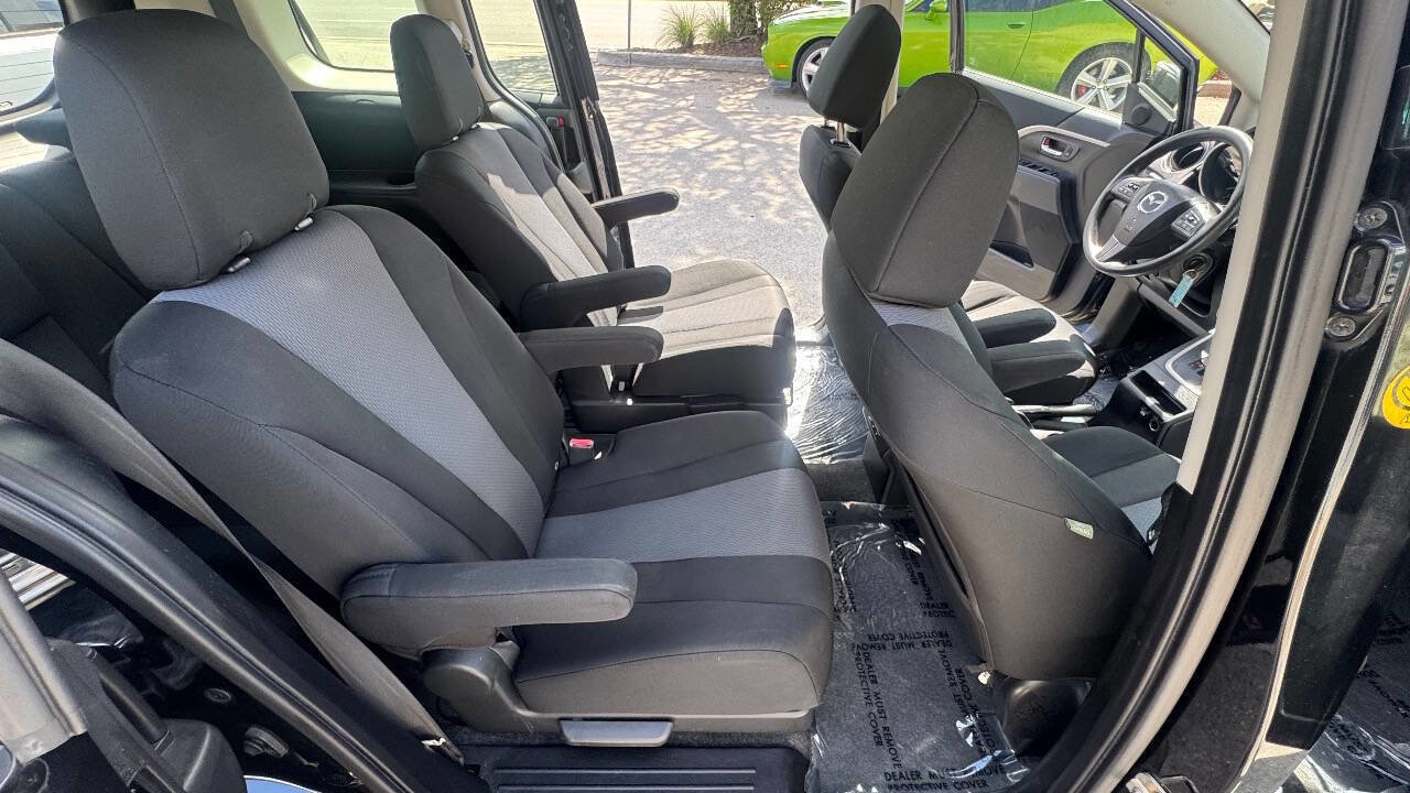 Used 2013 MAZDA MAZDA5 Sport image 11
