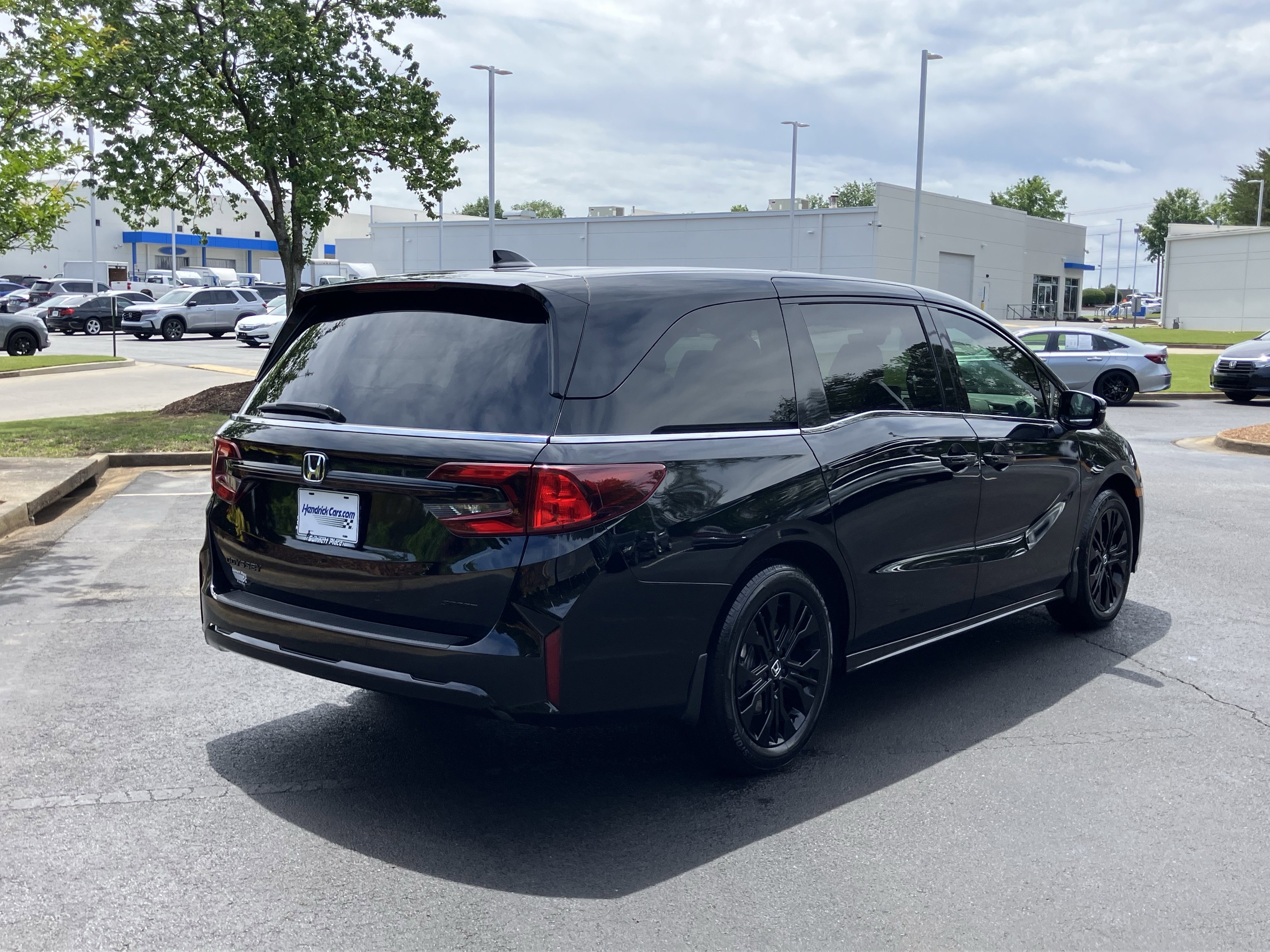 Used 2026 Honda Odyssey Sport-L image 10