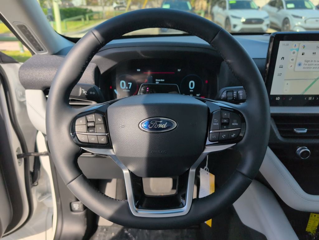 New 2026 Ford Explorer Platinum w/ LUX Leather Package image 32