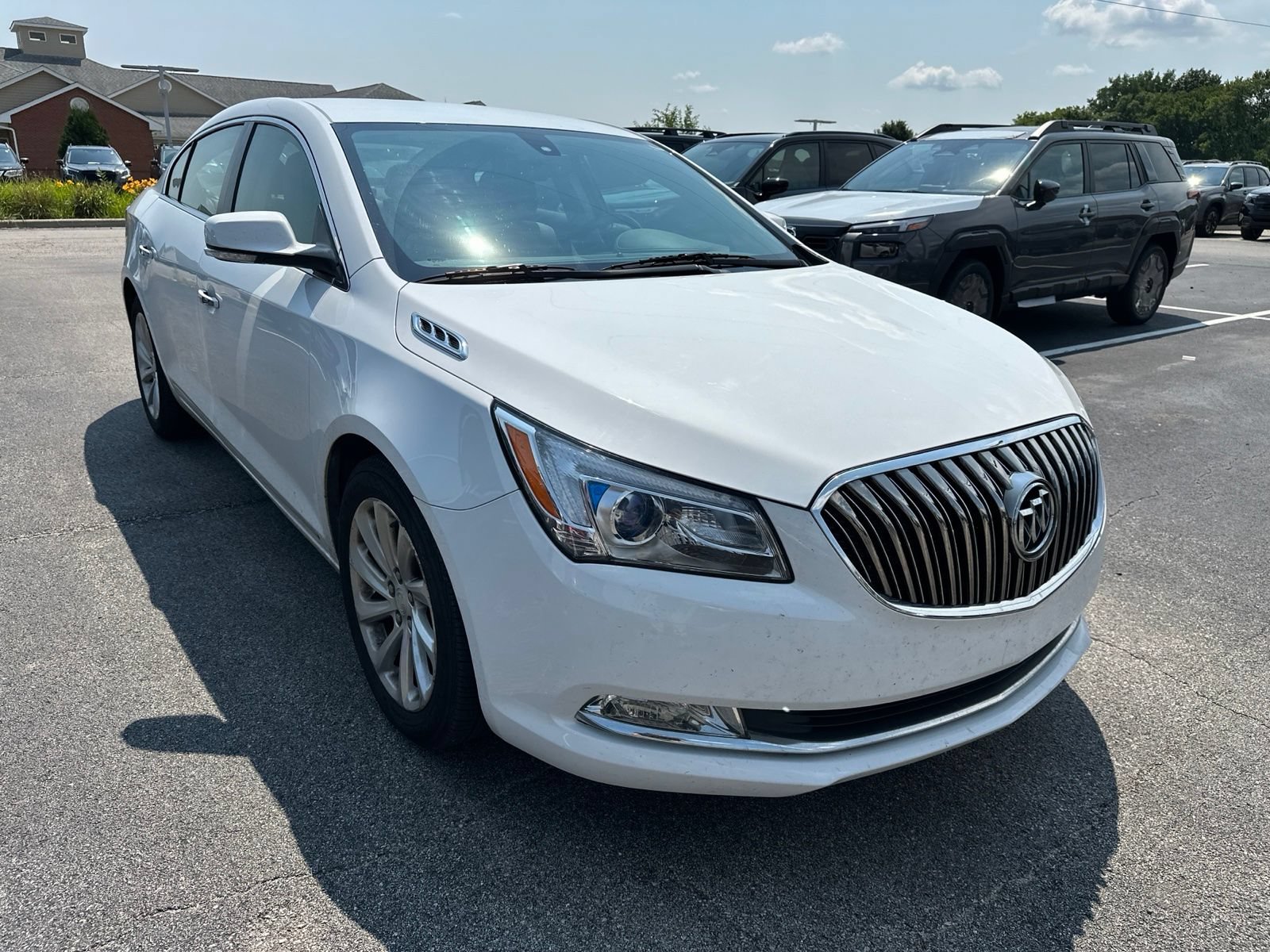 Used 2015 Buick LaCrosse Leather FWD image 1