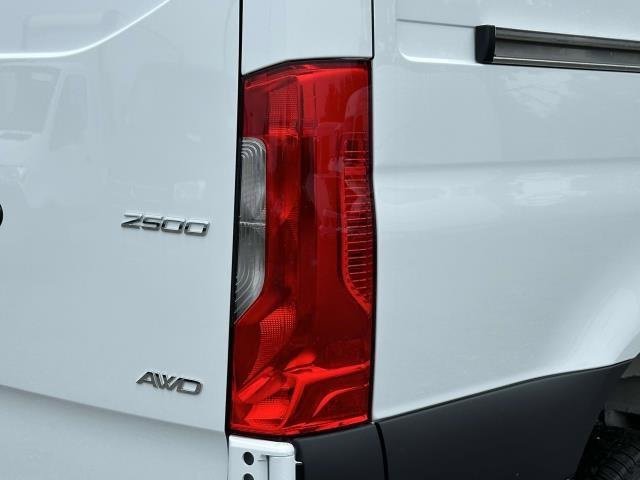 Used 2024 Mercedes-Benz Sprinter 2500 image 14