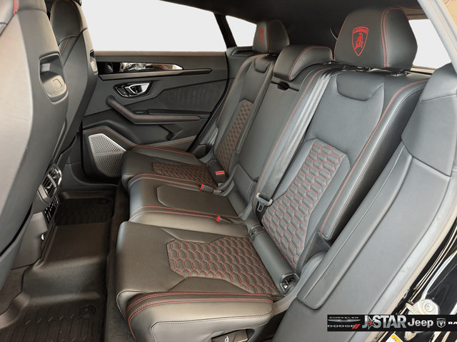 Used 2022 Lamborghini Urus AWD/4WD image 27