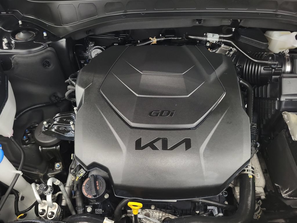 Used 2024 Kia Telluride LX FWD image 9