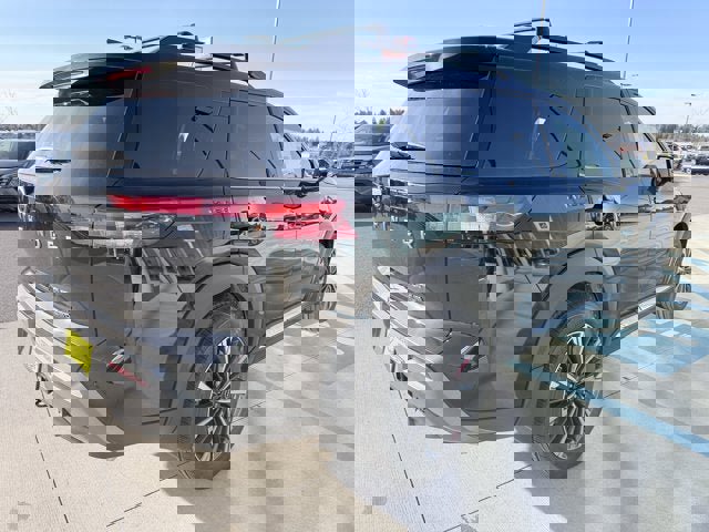 New 2026 Nissan Pathfinder Platinum image 4