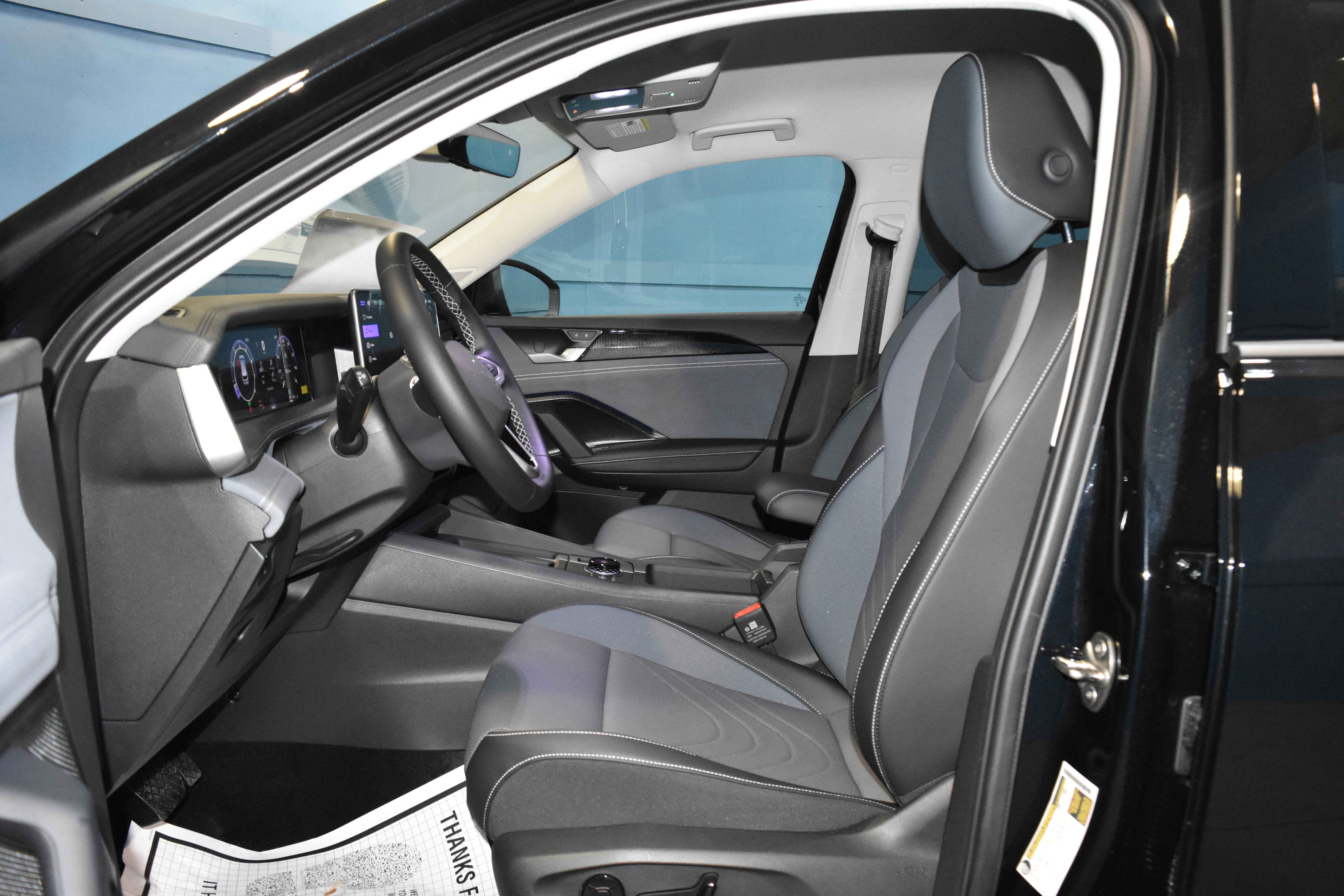 New 2026 Volkswagen Tiguan SE image 6