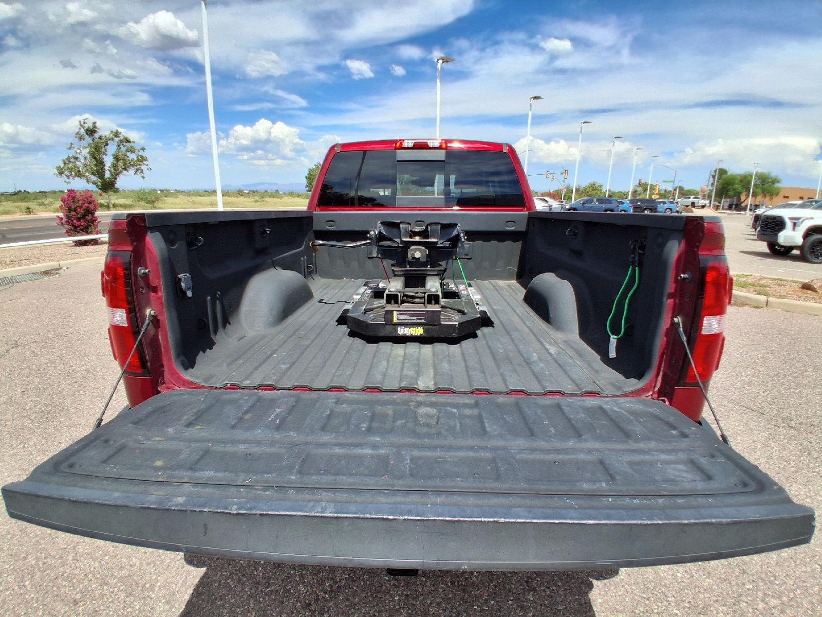 Used 2018 GMC Sierra 2500 Denali w/ Duramax Plus Package AWD/4WD image 22