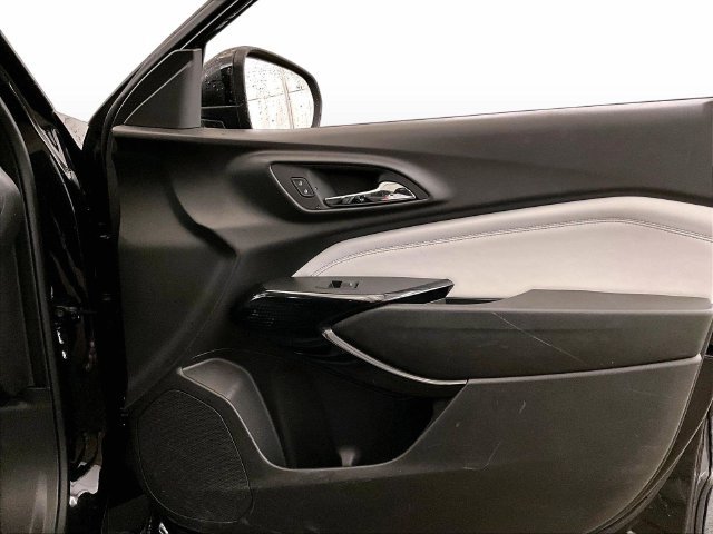 Used 2024 Chevrolet Trax LT w/ Driver Confidence Package FWD image 23