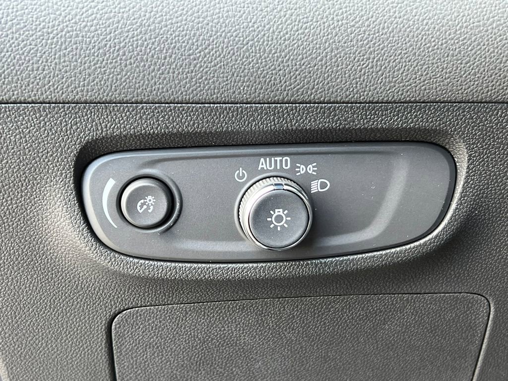 New 2026 Buick Encore GX Avenir w/ Avenir Technology Package image 19