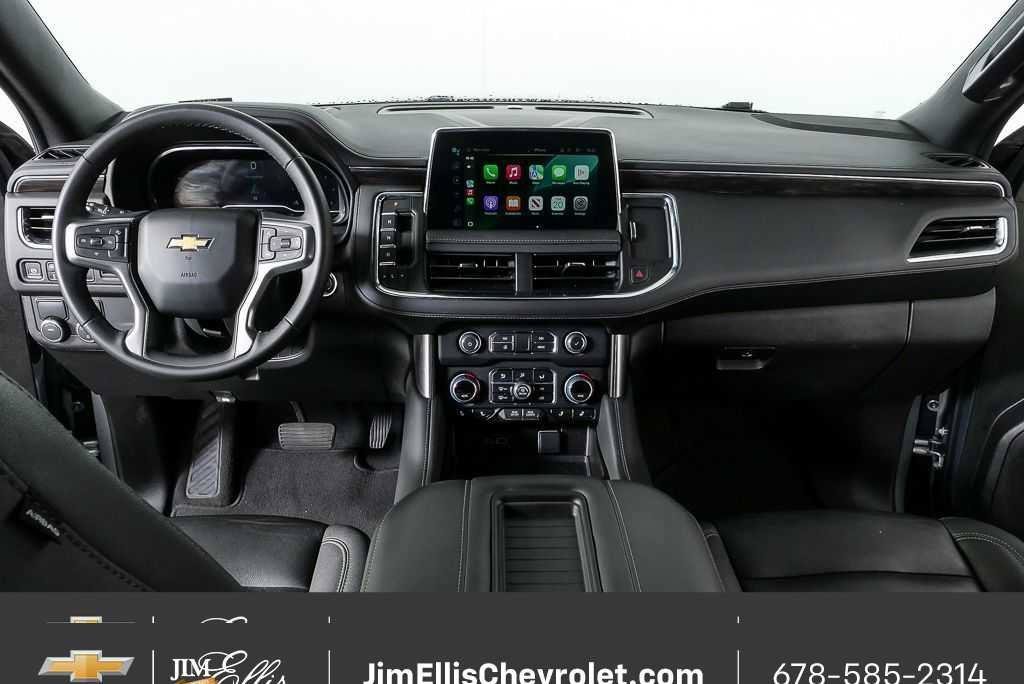 Certified 2024 Chevrolet Suburban LT RWD image 19