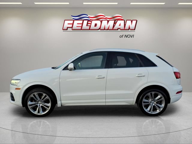 Used 2017 Audi Q3 2.0T Premium Plus w/ Premium Plus Package AWD/4WD image 2