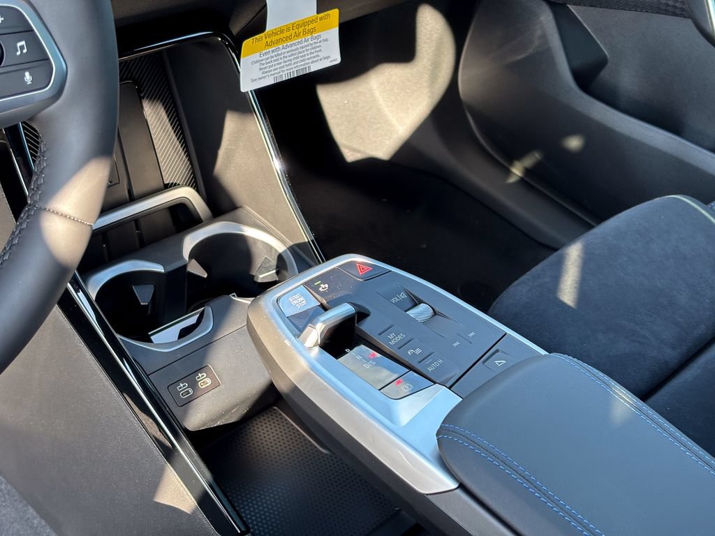 New 2026 BMW X2 xDrive28i AWD/4WD image 23